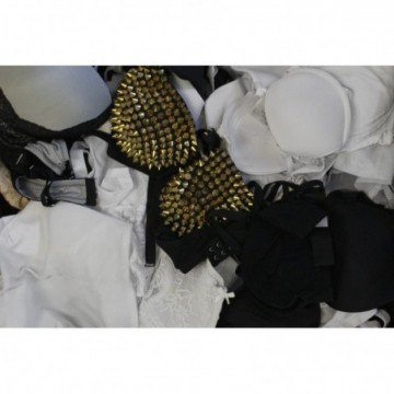 Intimo super crema cartone...