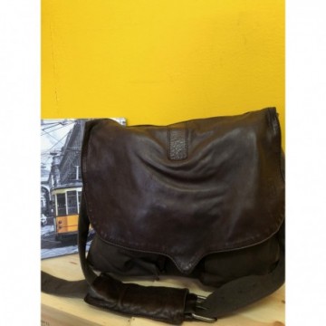 Borsa con tracolla in pelle...