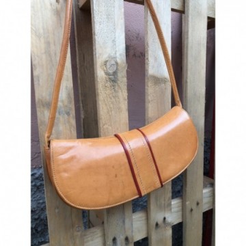 Borsa in pelle a braccio...