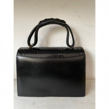 Borsa nera in pelle liscia...